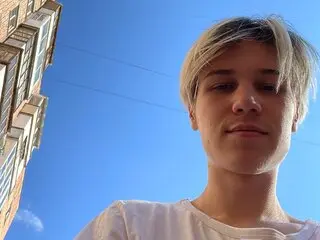 BobGray pussy naked